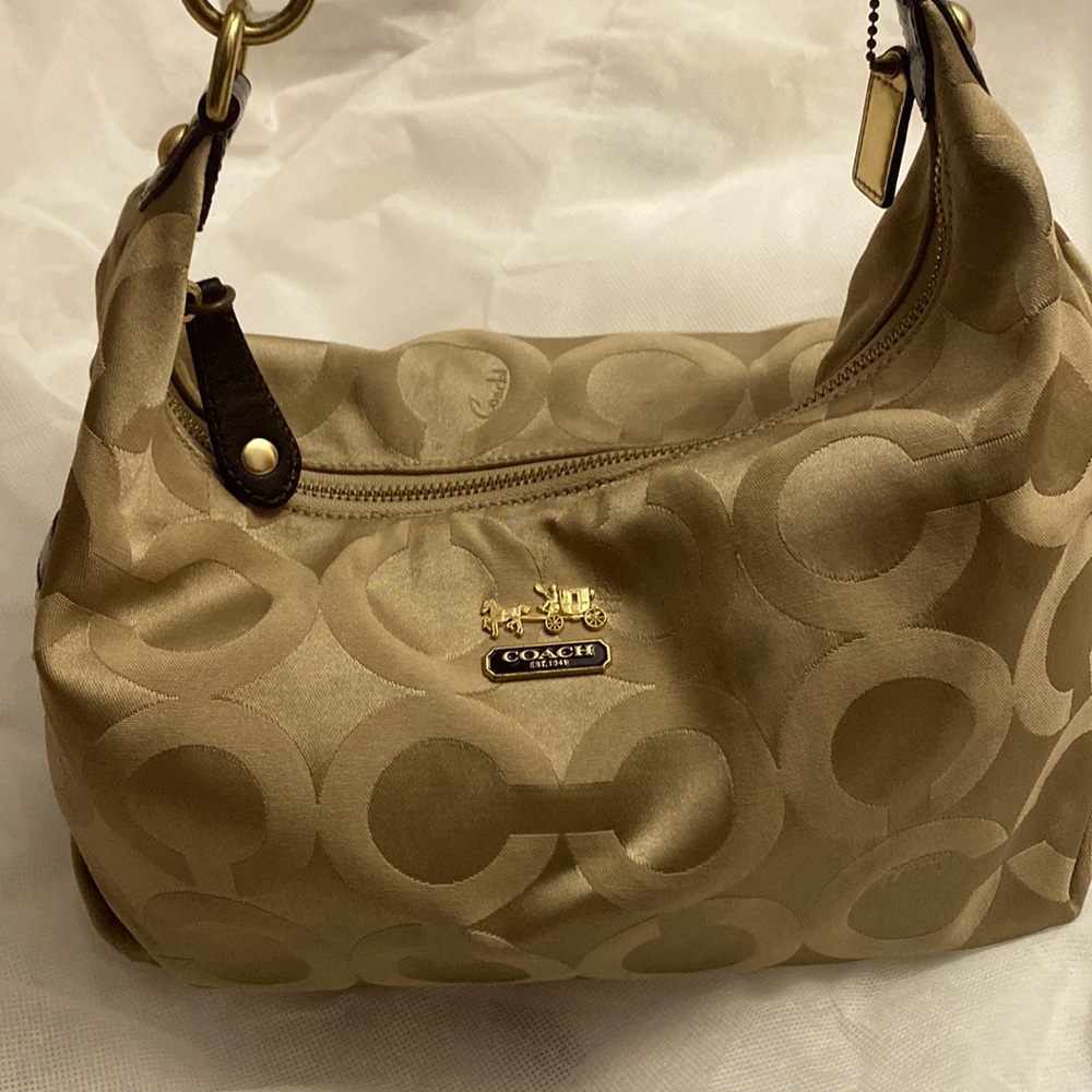 💛🤎Coach Gold Metallic Shoulder Purse👜🤎🧡💛